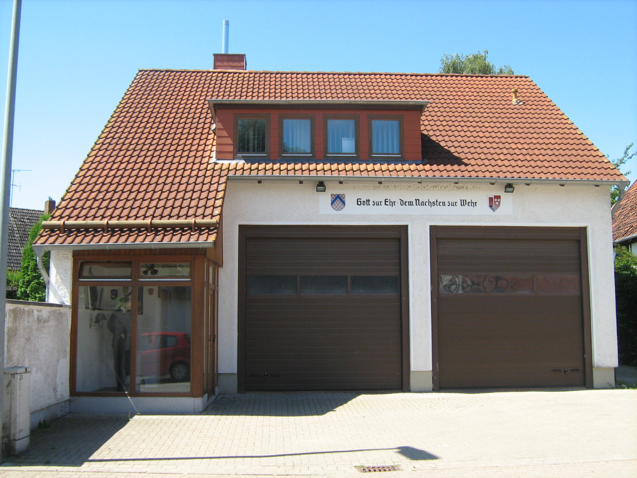 Feuerwehrhaus Adensen Bild