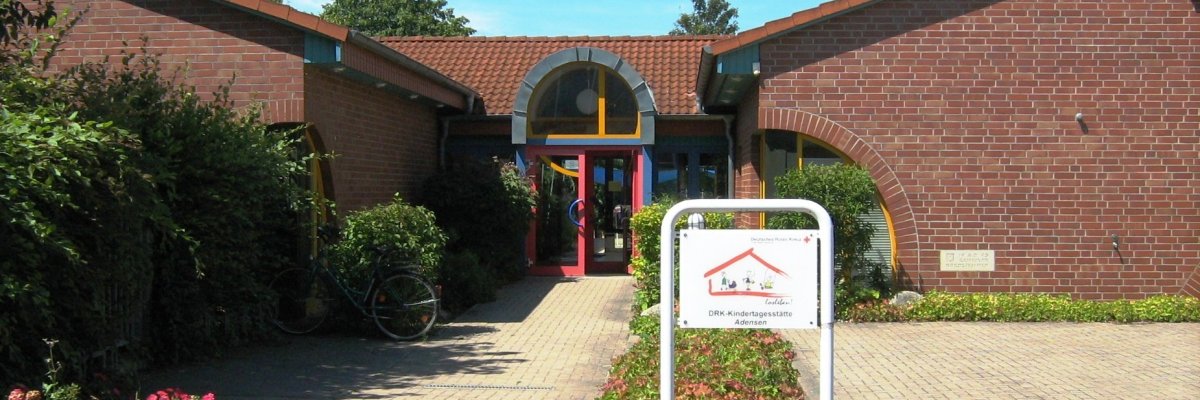 Eingang Kindertagesstätte Adensen