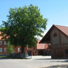 Hof mit Häusern