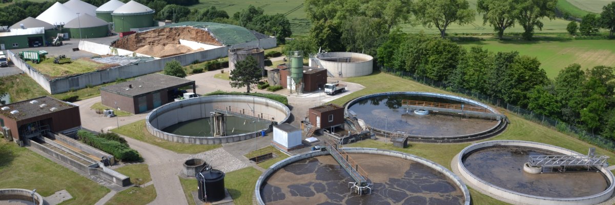 Luftaufnahme Klärschlammbecken