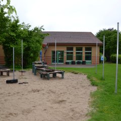 Garten mit Wassermatschanlage Kindergarten